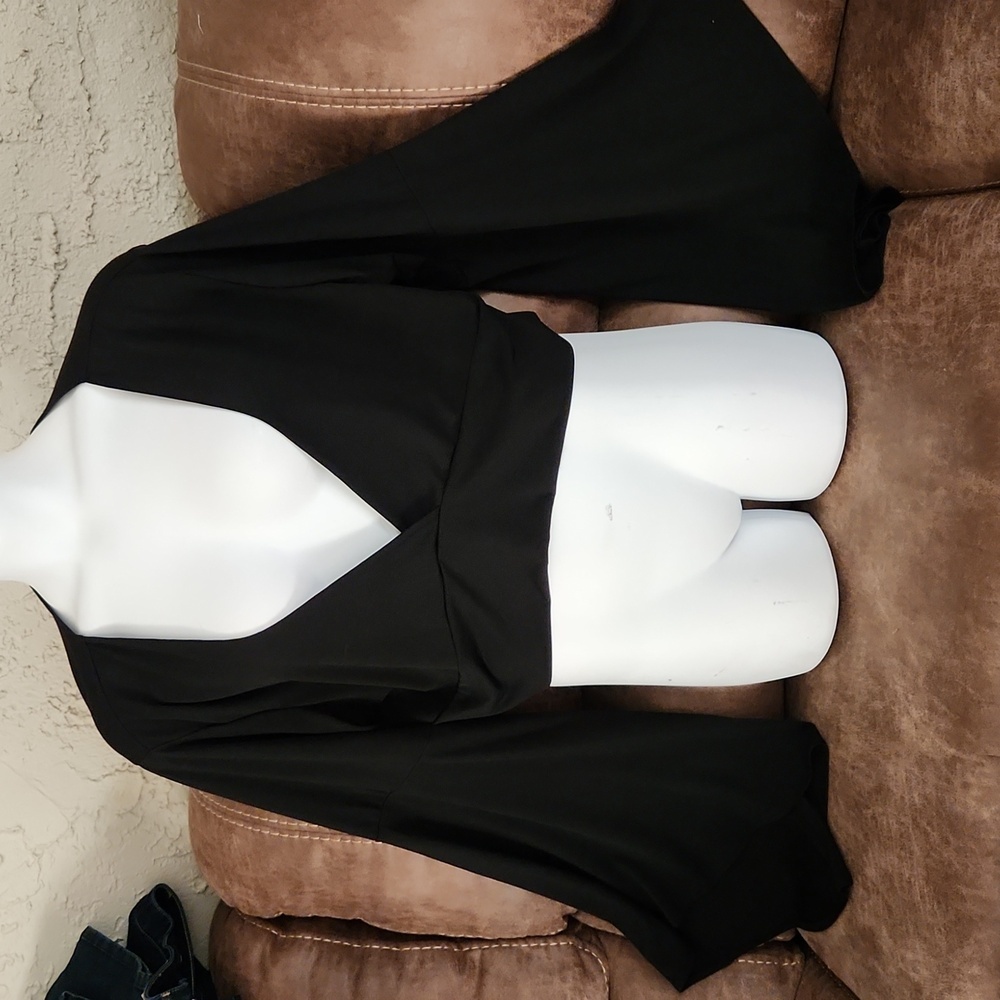 Batwing crossover stretch top